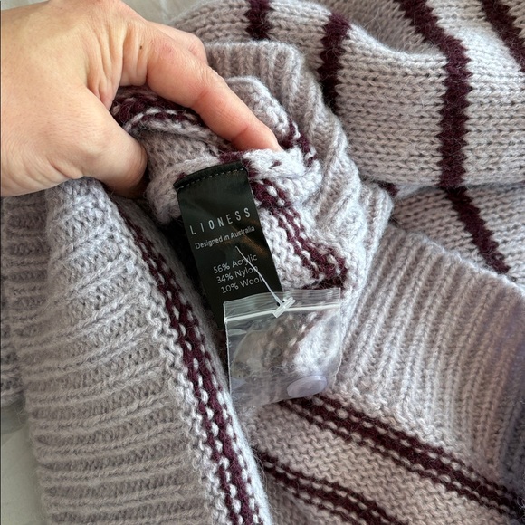 Lioness Stripe Knit Sweater - S-M - Picture 7 of 7